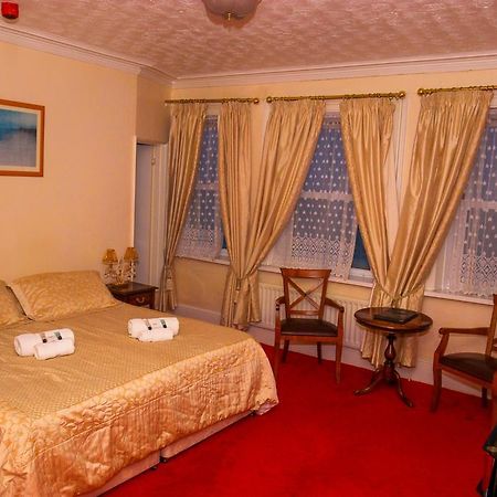 Albany Lions Hotel 伊斯特布恩 外观 照片