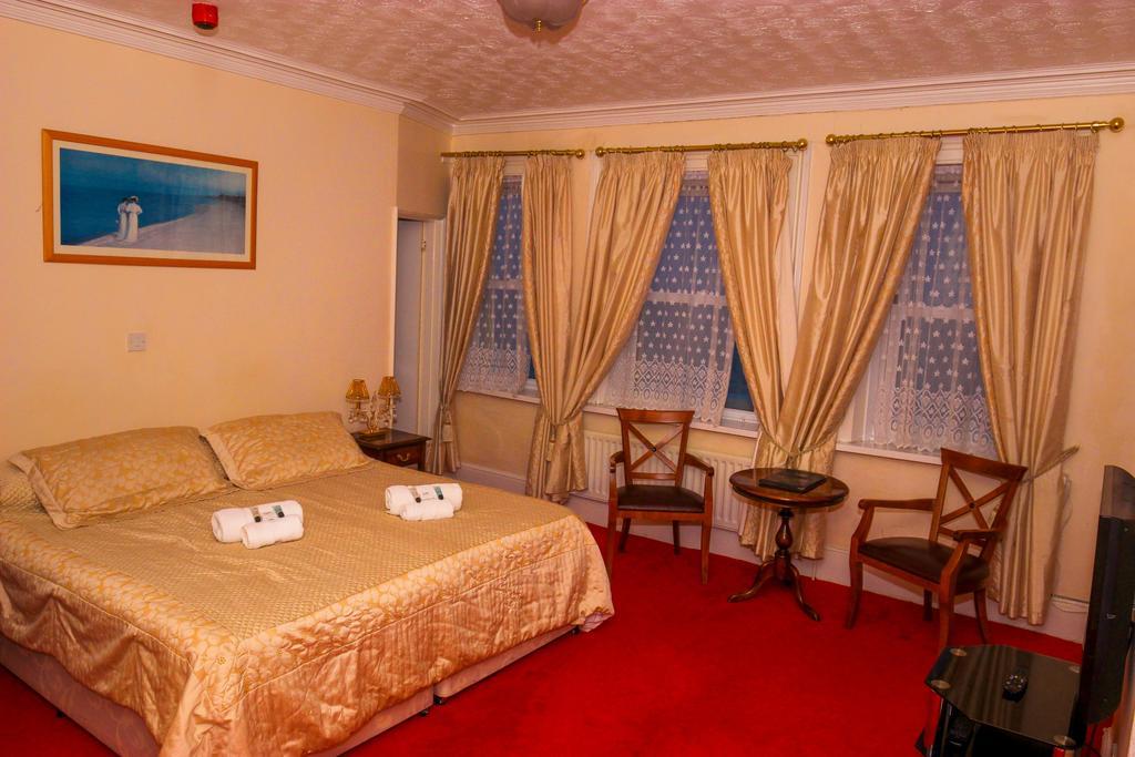 Albany Lions Hotel 伊斯特布恩 外观 照片