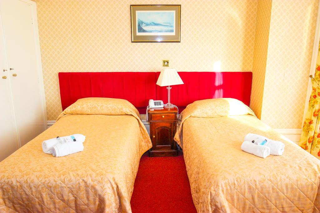 Albany Lions Hotel 伊斯特布恩 外观 照片