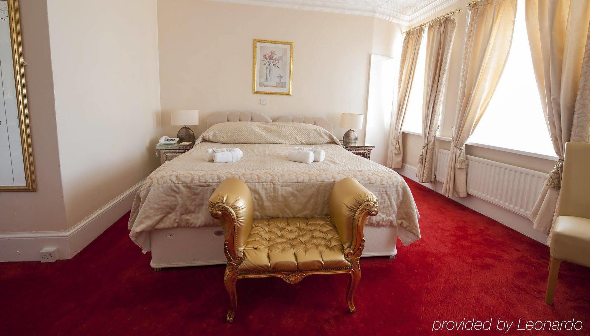 Albany Lions Hotel 伊斯特布恩 外观 照片