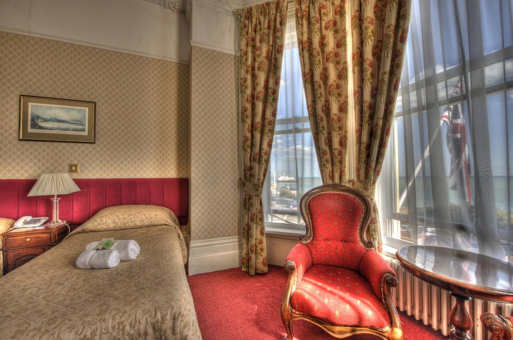 Albany Lions Hotel 伊斯特布恩 外观 照片
